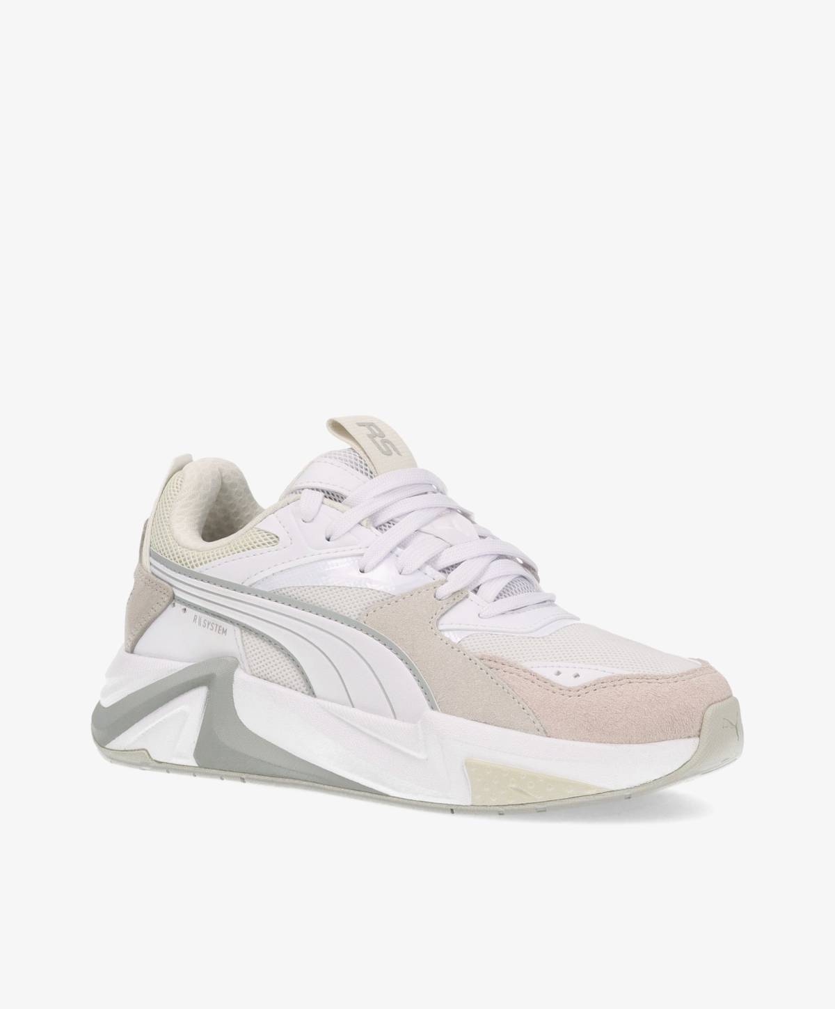 En hvid og beige sneaker med grå detaljer og hvid sål, set fra siden.