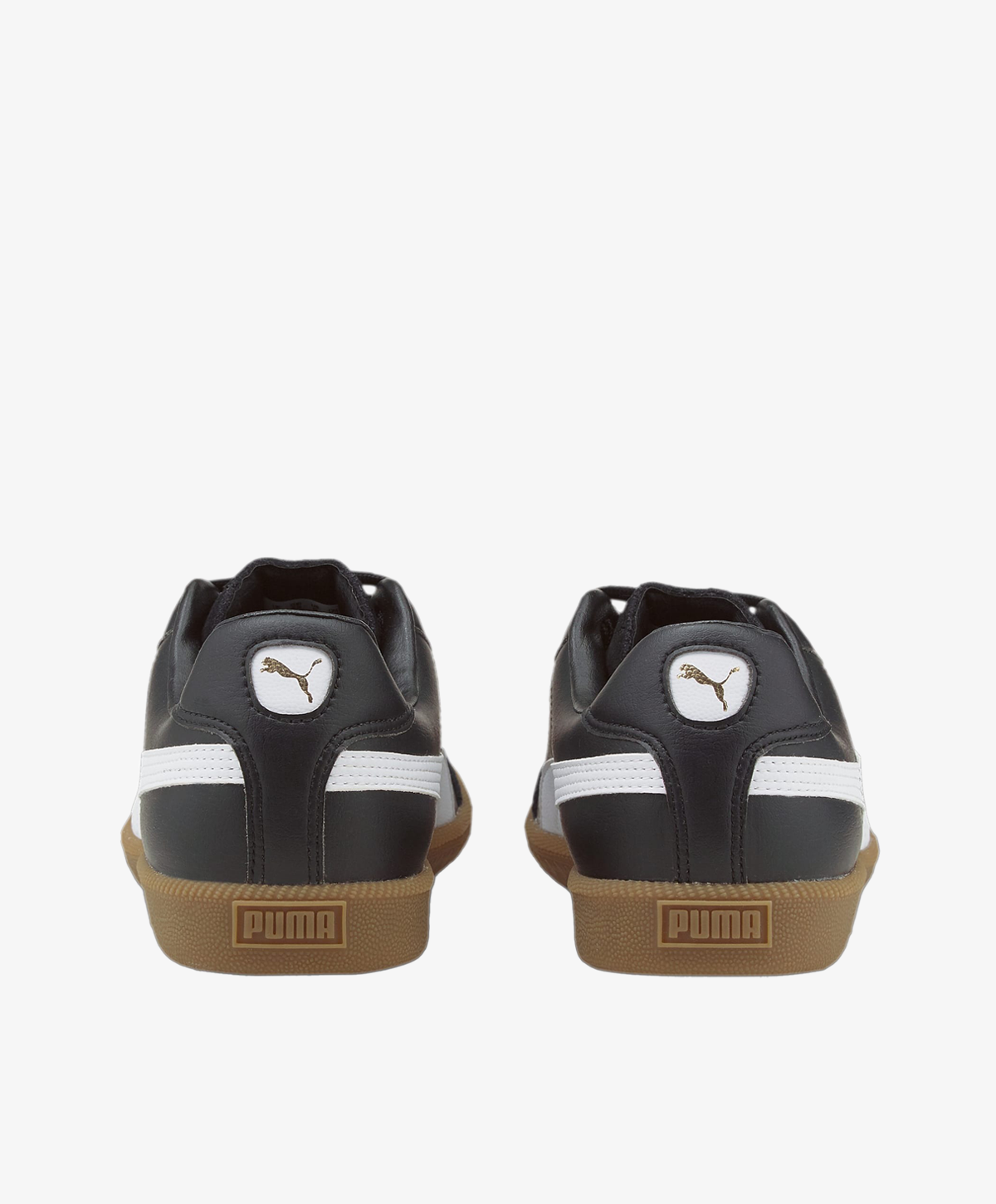 Sort og hvid Puma sneaker set bagfra med brun sål og Puma-logo på hælen.