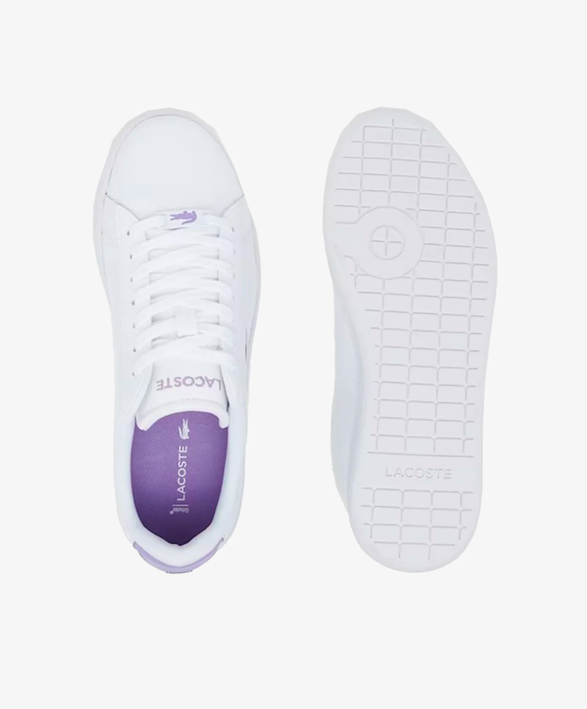 Hvide Lacoste sneakers med lilla detaljer, set fra oven og fra sålen.
