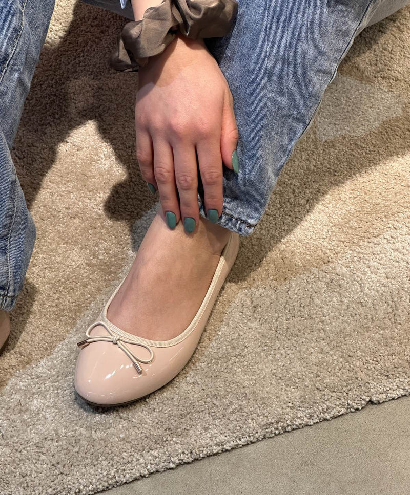 RIOM P - Beige lak - Ballerina Dame