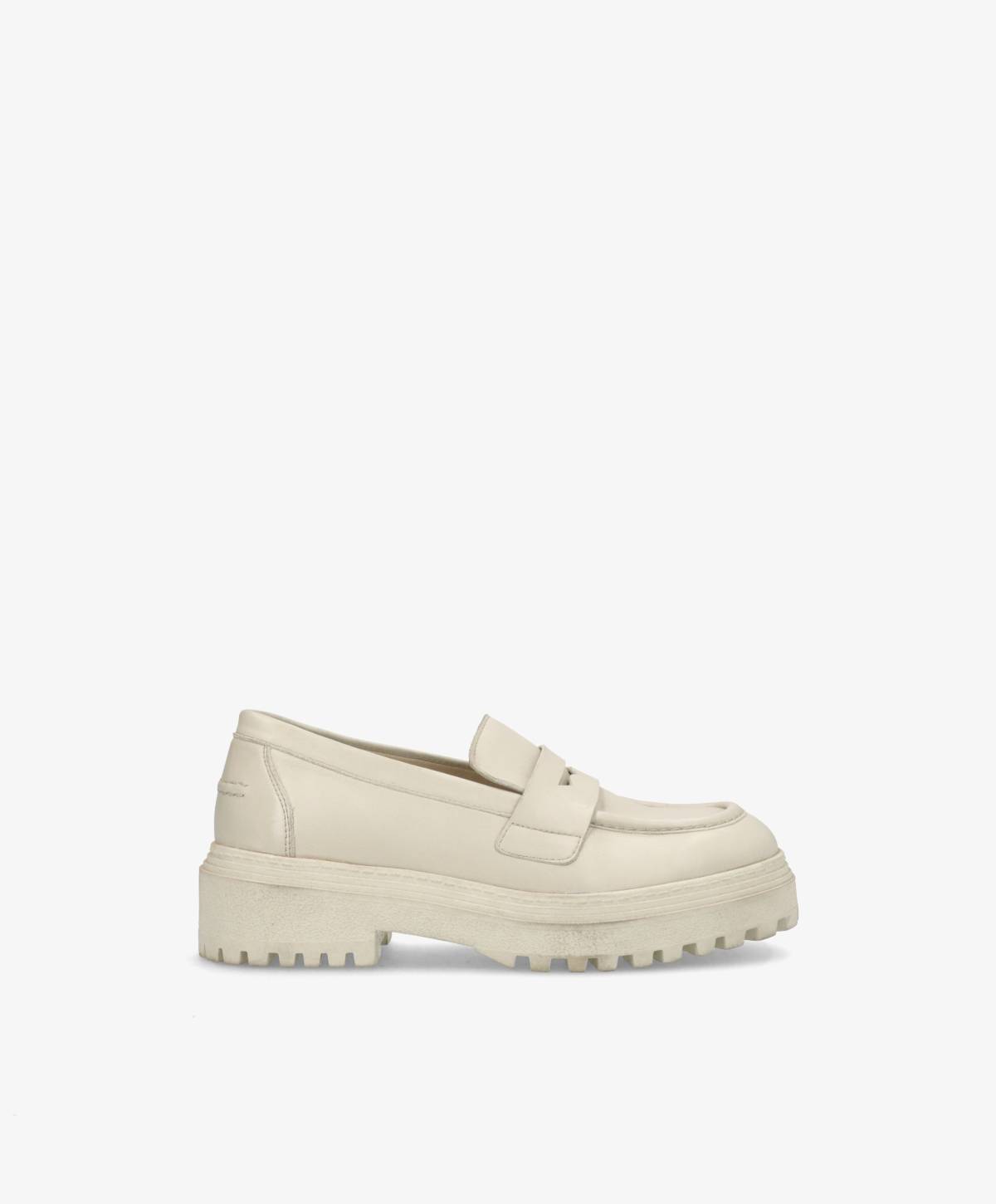 Beige loafers med tyk sål og rillede detaljer, set fra siden mod en hvid baggrund.