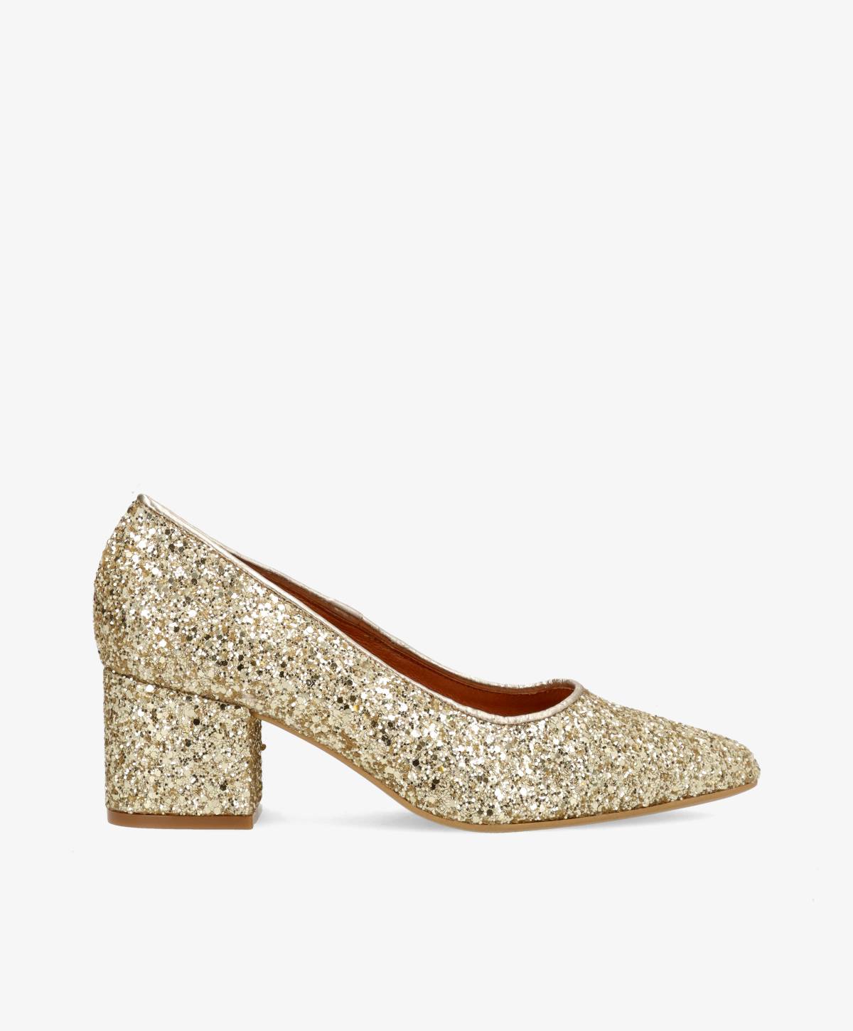 Guld glimmerpumps fra Shoedesign Copenhagen med spids snude og blokhæl.