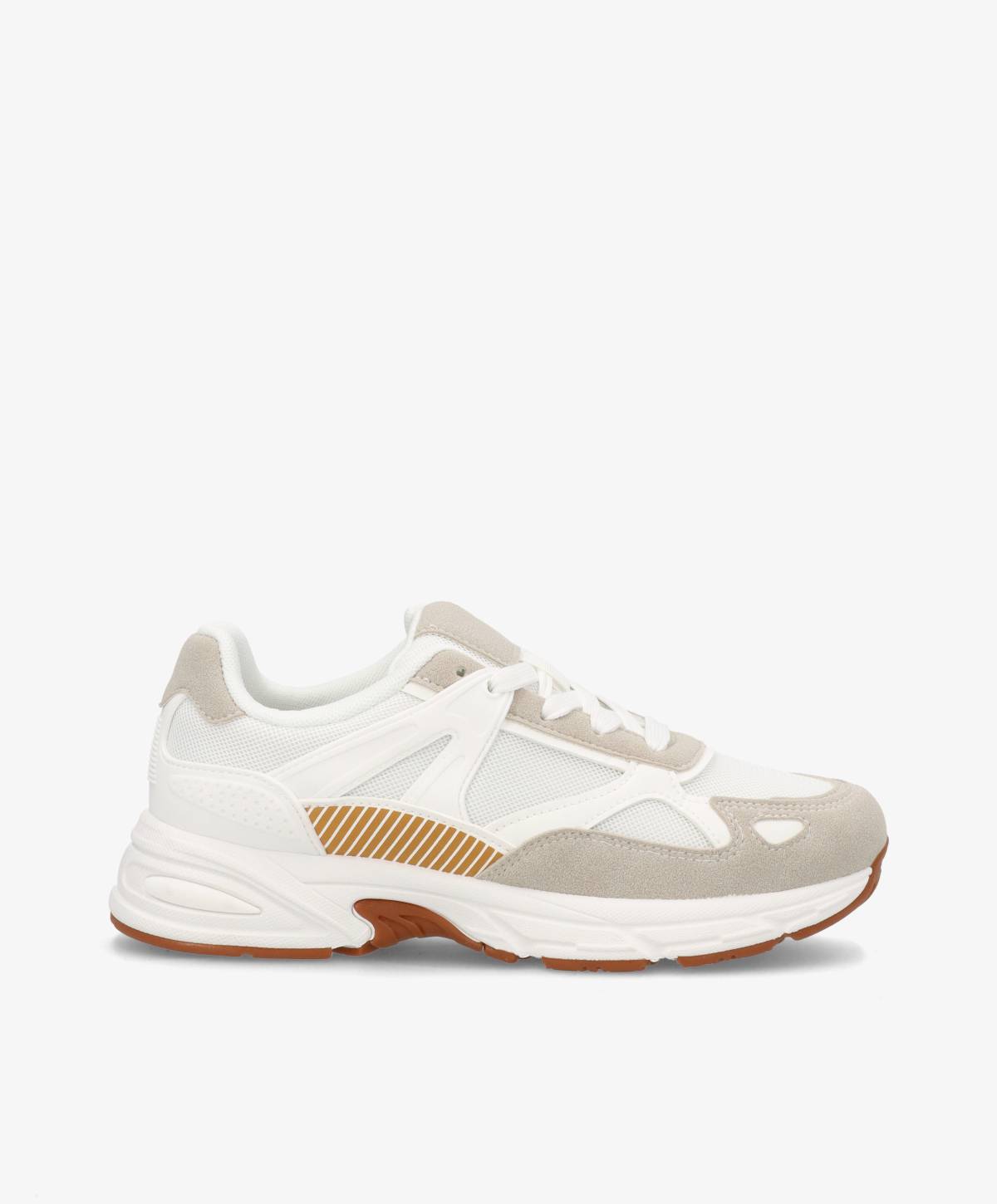 Hvid og beige sneaker med gummisål og orange detaljer på siden, set fra siden mod en hvid baggrund.