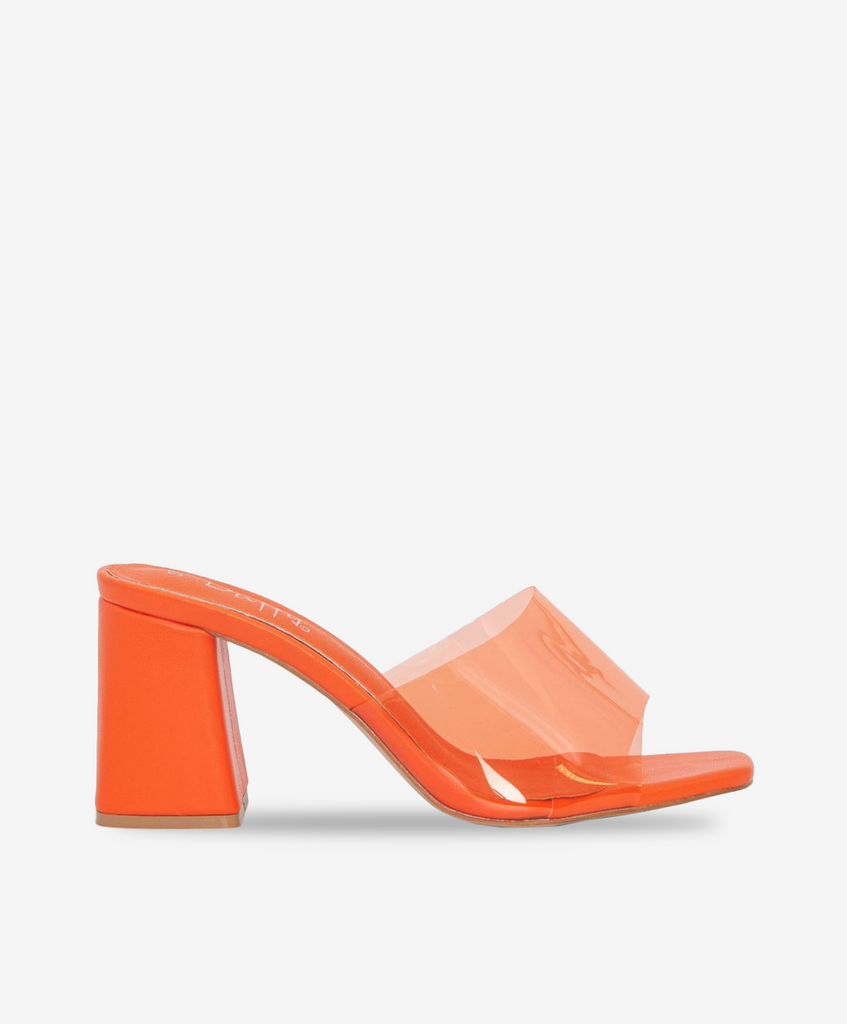 Orange sandaler fra Duffy med blokhæl og transparent rem.