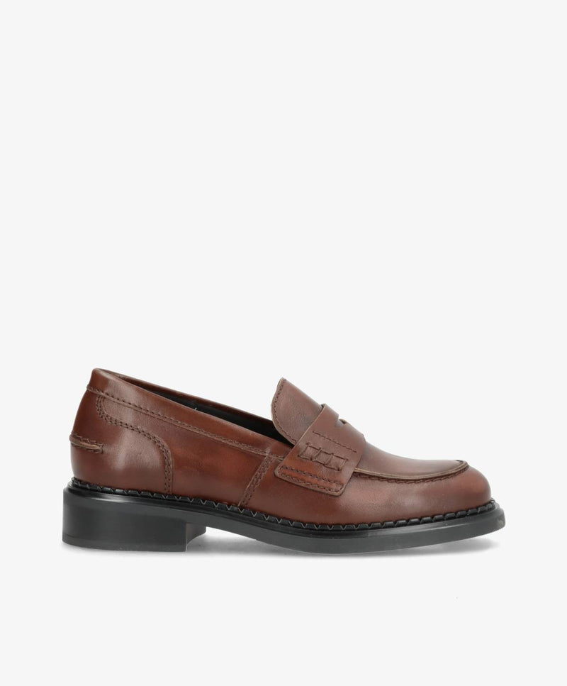 PREORDER - PURE - Brun washed læder - Loafers Dame