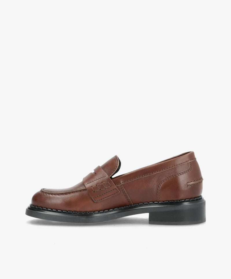 PREORDER - PURE - Brun washed læder - Loafers Dame
