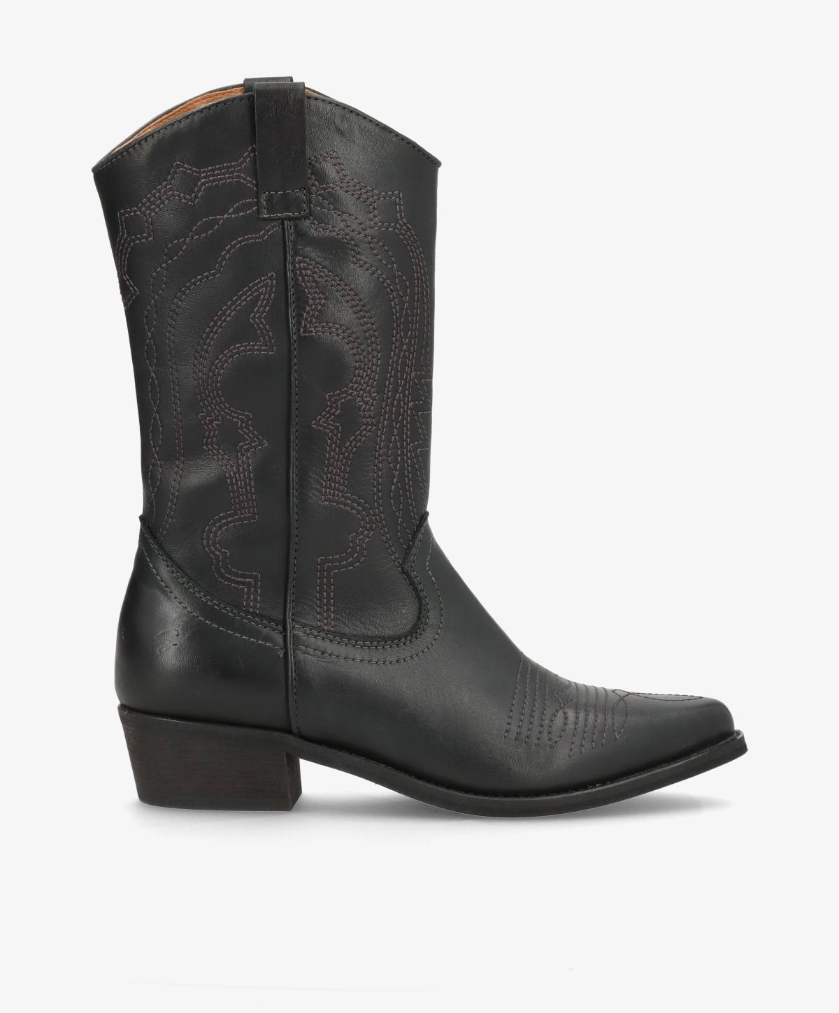 Sorte westernboots fra Shoedesign Copenhagen med spids snude og kort blokhæl.