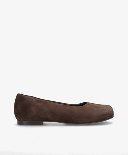 Preorder - lev. uge 39 - WHISBARE S - Mørkebrun Ruskind - Barefoot Ballerina - Dame