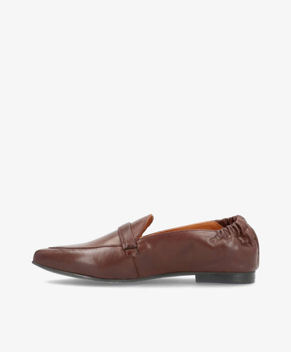 LUCY - Mørkebrun læder - Loafers med spids Dame